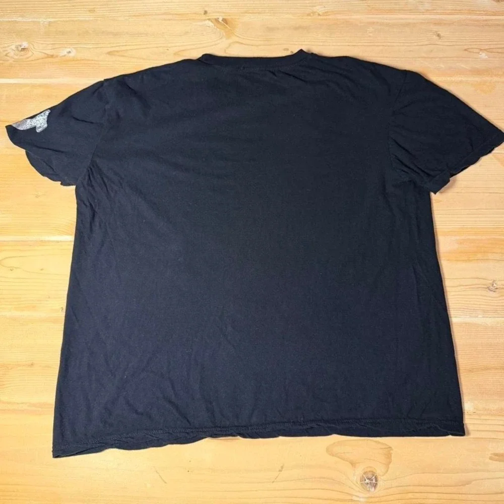 True Religion Mens Black Cotton T-Shirt Silver Sleeve Logo Size Large